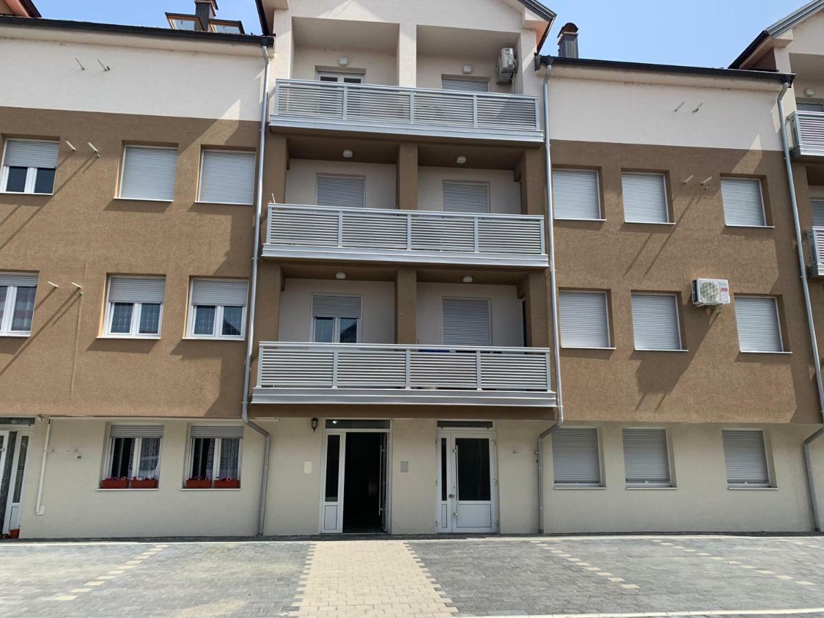 Masa Studio Apartman Brcko Bagian luar foto